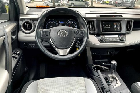 Used 2018 Toyota RAV4 XLE image 5