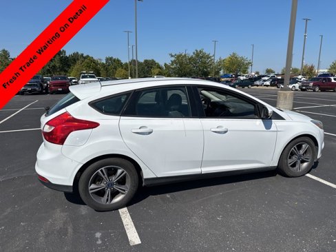 Used 2014 Ford Focus SE w/ SE Sport Package image 3