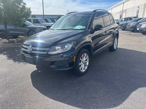 Used 2015 Volkswagen Tiguan SE image 3