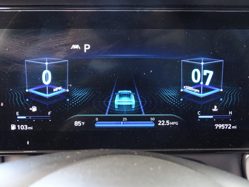 Used 2021 Hyundai Elantra Limited image 5