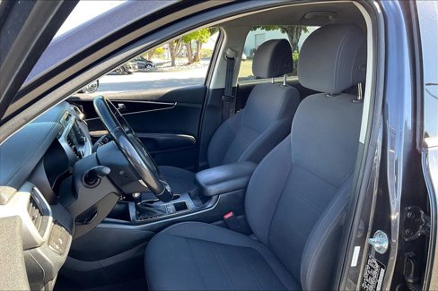 Used 2017 Kia Sorento LX w/ LX V6 Convenience Package image 20