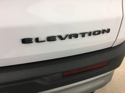 Used 2025 GMC Acadia Elevation image 12