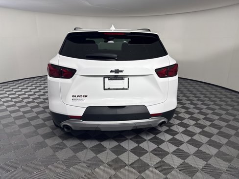 Used 2019 Chevrolet Blazer LT image 4