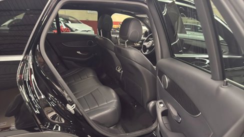 Used 2018 Mercedes-Benz GLC 300 w/ Premium Package image 15