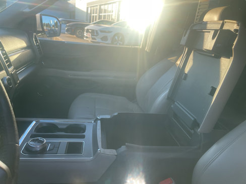 Used 2019 Ford Expedition XLT w/ Equipment Group 202A image 30