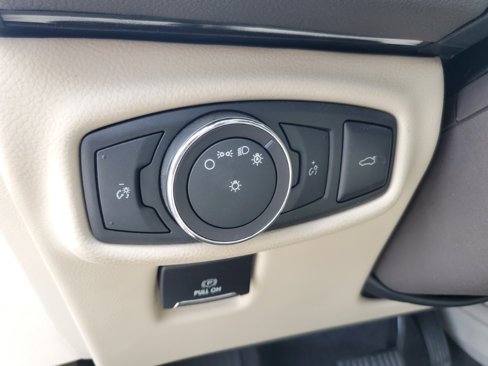 Used 2018 Lincoln MKZ Reserve w/ Climate Package image 12