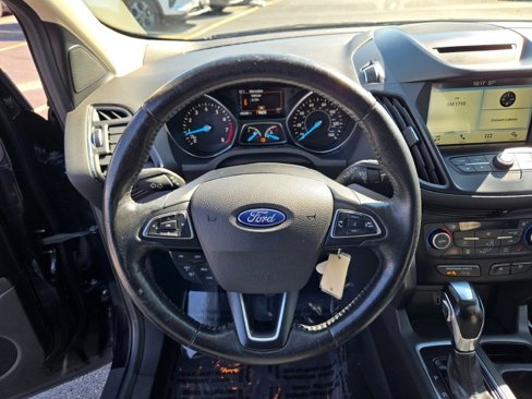 Used 2018 Ford Escape SEL image 32