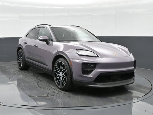 Certified 2024 Porsche Macan 4 Electric image 12