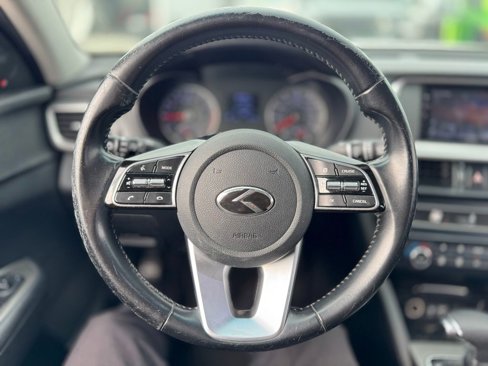 Used 2019 Kia Optima S w/ S Panoramic Sunroof Package image 6