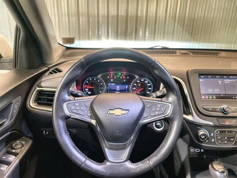 Used 2020 Chevrolet Equinox LT image 11