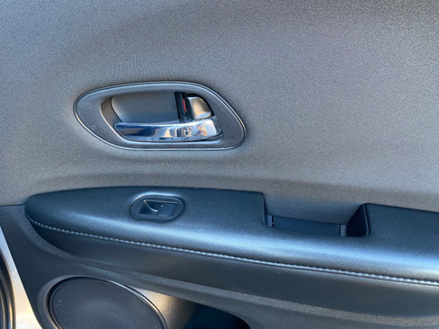 Used 2019 Honda HR-V Sport image 39