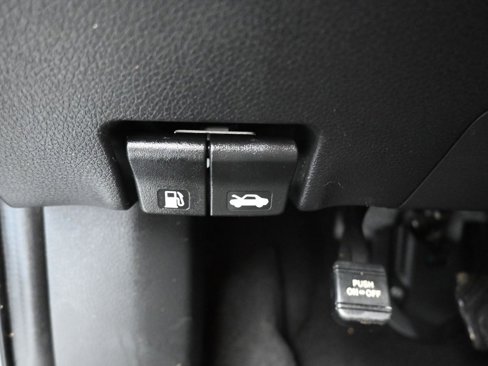 Used 2020 Nissan Rogue Sport S w/ Appearance Package image 27