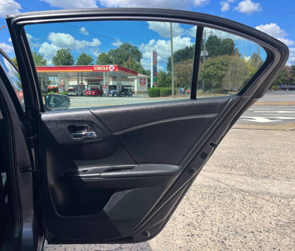 Used 2017 Honda Accord EX-L image 13