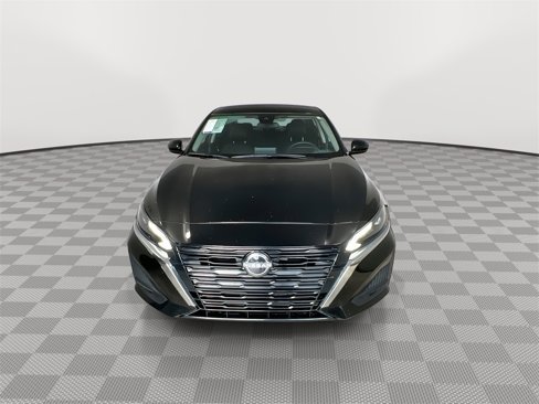Certified 2023 Nissan Altima 2.5 SV image 3