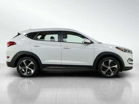 Used 2016 Hyundai Tucson Sport image 6