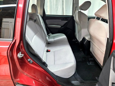 Used 2017 Subaru Forester 2.5i Premium w/ All-Weather Package image 17
