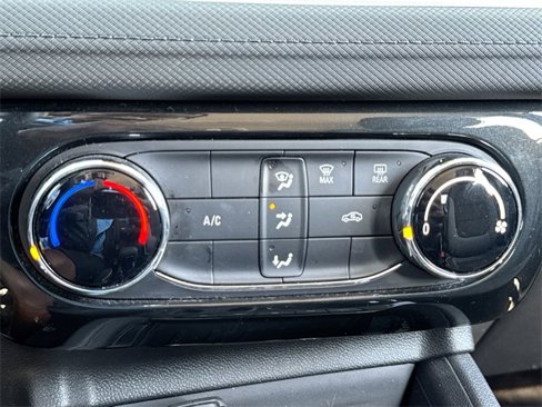 Used 2024 Chevrolet TrailBlazer LT image 18