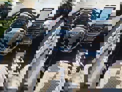 Certified 2020 Ford Escape SE image 11