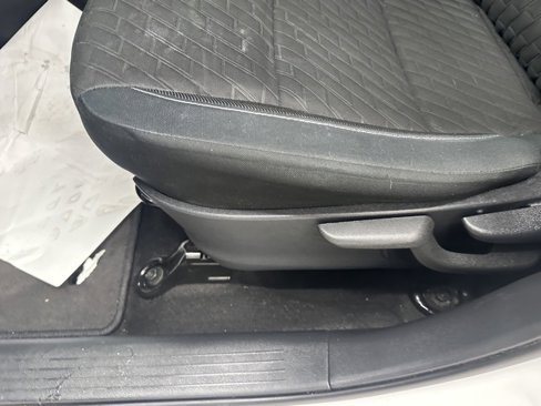 Used 2021 Nissan Kicks SV image 32