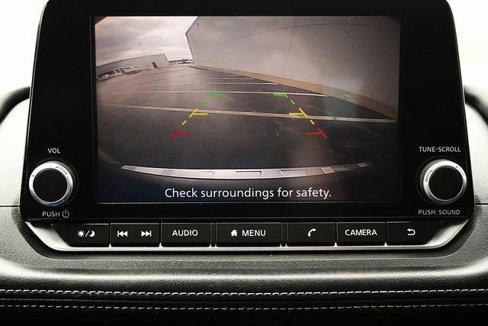 Used 2023 Nissan Rogue SV image 18
