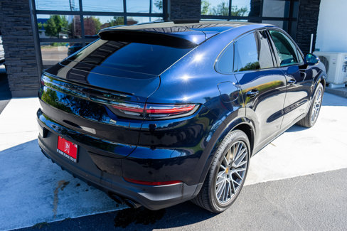 Used 2022 Porsche Cayenne S image 13