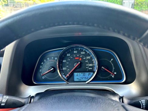 Used 2013 Toyota RAV4 Limited image 19