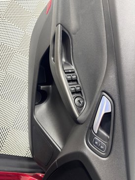 Used 2015 Ford Focus SE w/ Equipment Group 201A image 10