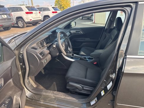 Used 2014 Honda Accord LX image 9