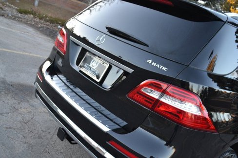 Used 2015 Mercedes-Benz ML 400 4MATIC w/ Accessory Chrome Package image 13