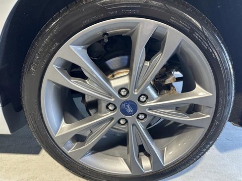 Used 2020 Ford Fusion Titanium image 13