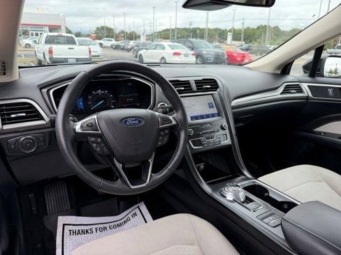 Used 2020 Ford Fusion SE w/ Equipment Group 151A image 17