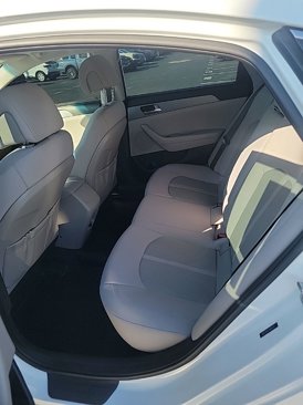 Used 2017 Hyundai Sonata SE w/ Cargo Package image 15