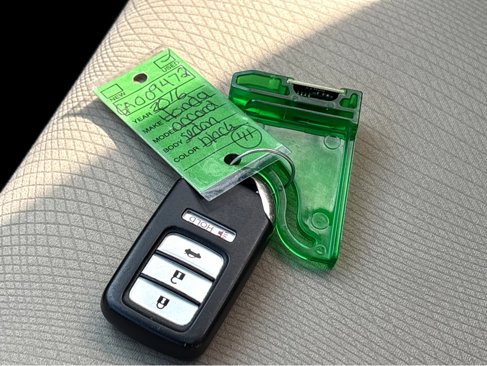 Used 2016 Honda Accord EX image 30