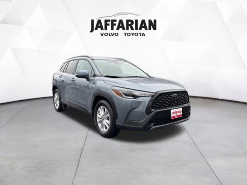 Certified 2023 Toyota Corolla Cross LE image 1