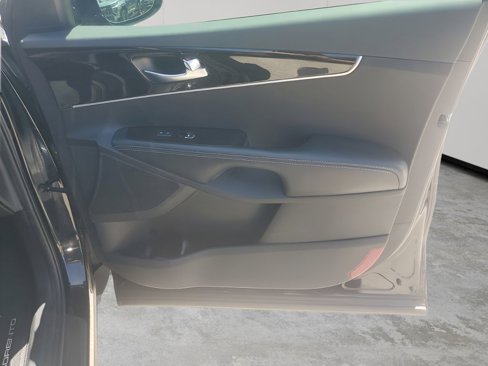 Used 2019 Kia Sorento L image 44