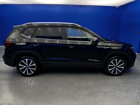 Used 2023 Volkswagen Taos SE image 8