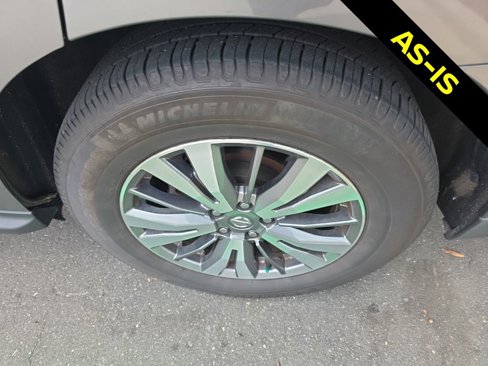 Used 2019 Nissan Pathfinder SL image 10
