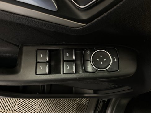 Used 2021 Ford Escape SE image 17