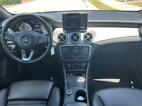 Used 2015 Mercedes-Benz CLA 250 image 22