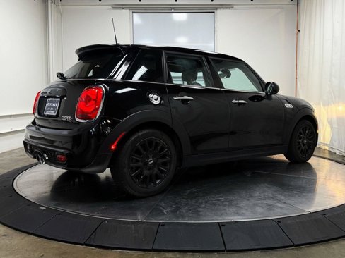 Used 2019 MINI Cooper S image 8