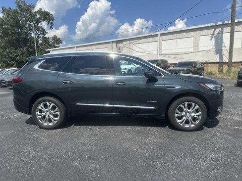 Used 2021 Buick Enclave Avenir w/ Avenir Technology Package image 4