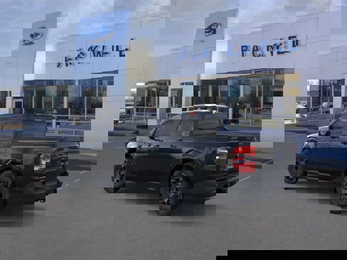 New 2025 Ford Maverick XLT image 4