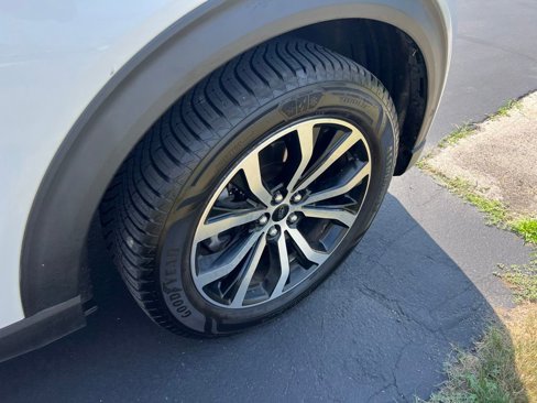 Certified 2020 Ford Explorer ST w/ Premium Technology Package image 12