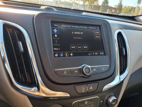 Used 2023 Chevrolet Equinox LT image 19