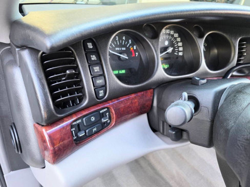 Used 2005 Buick Le Sabre Limited image 24