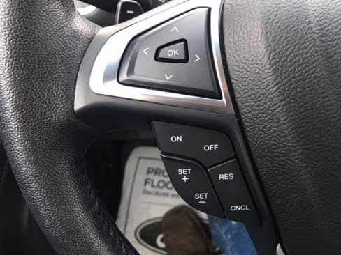 Used 2020 Ford Edge SEL w/ Cargo Accessory Package image 28