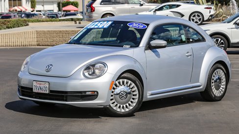 Used 2016 Volkswagen Beetle 1.8T SE image 1