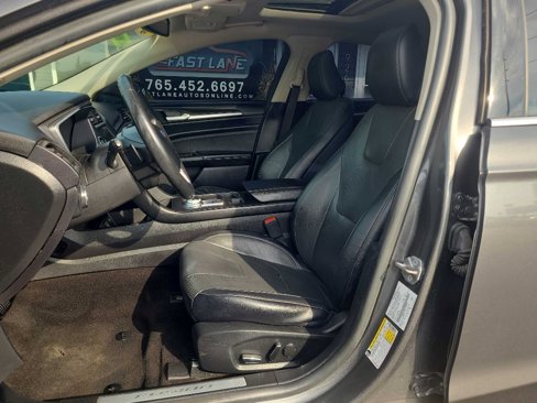 Used 2020 Ford Fusion Titanium image 11