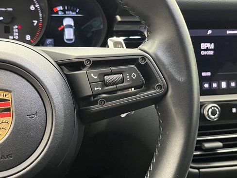 Certified 2024 Porsche Macan image 14