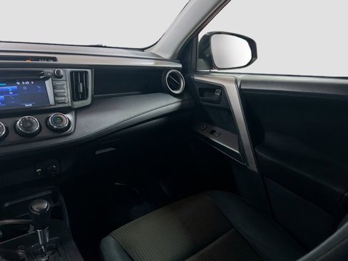 Used 2017 Toyota RAV4 LE image 21